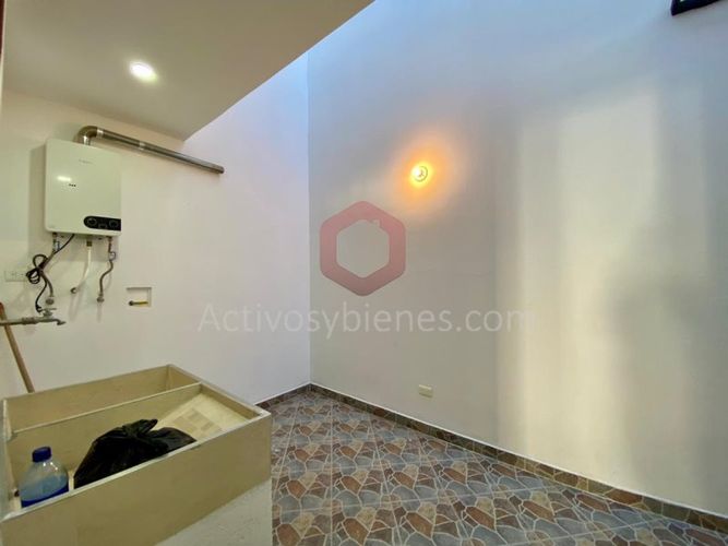 Casa de 4 alcobas en venta en San Nicolas, La Ceja, 160 m² · foto 8 de 23