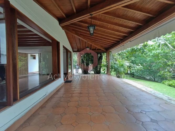 Casa de 4 alcobas en venta en Loma De Las Brujas, Envigado, 1600 m² · foto 6 de 24