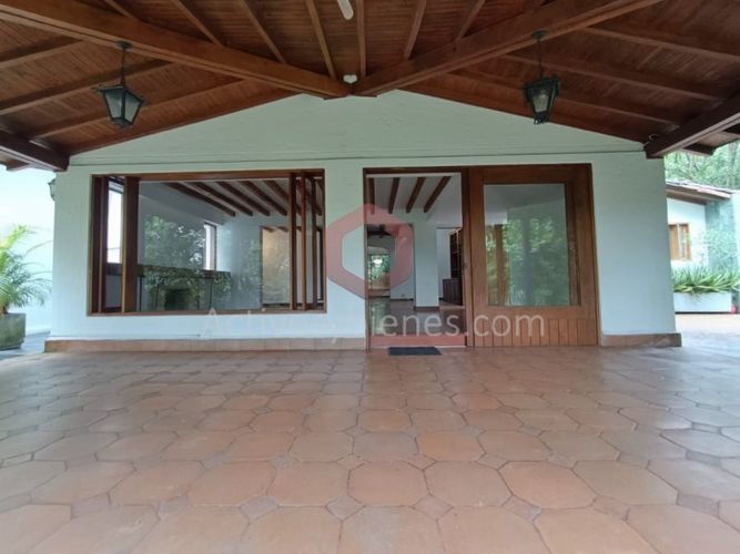 Casa de 4 alcobas en venta en Loma De Las Brujas, Envigado, 1600 m² · foto 7 de 24