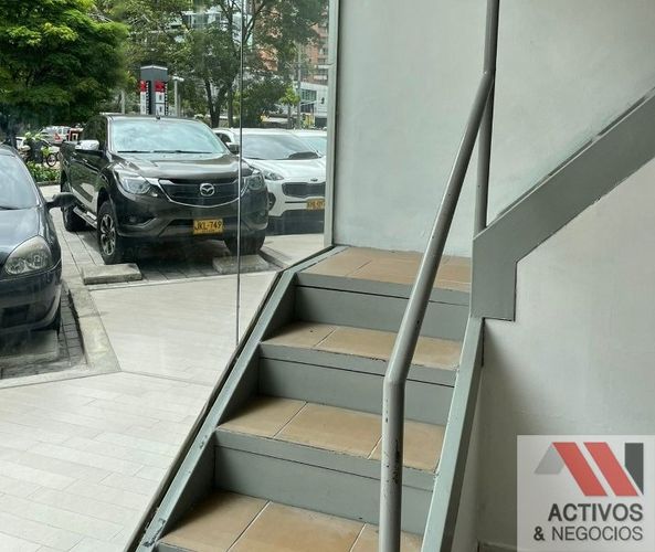 Local en arriendo en La Aguacatala, Medellín, 60 m² · foto 4 de 9