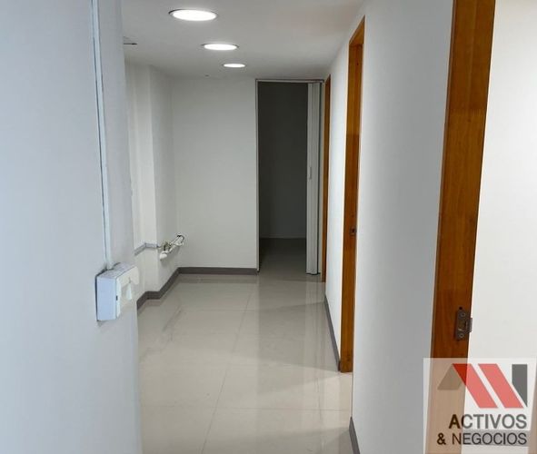 Local en arriendo en La Aguacatala, Medellín, 60 m² · foto 7 de 9