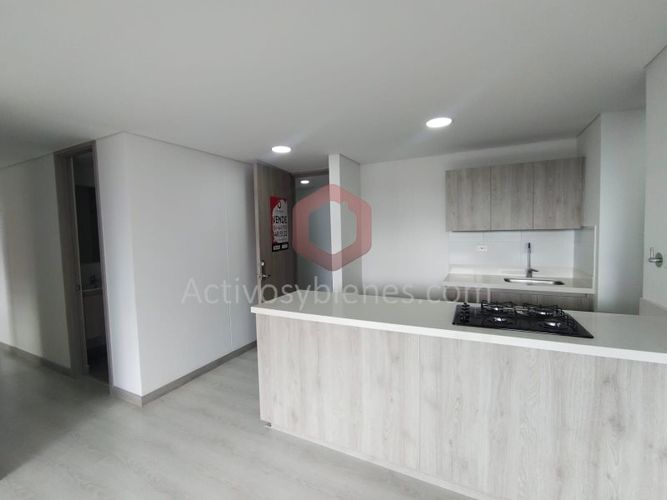 Apartamento de 3 alcobas en venta en Rionegro, 86 m² · foto 4 de 24