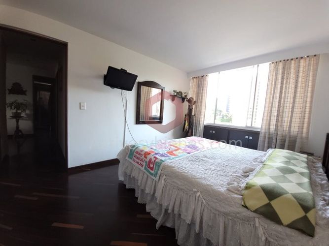 Apartamento de 3 alcobas en venta en Loma De Los Bernal, Medellín, 100 m² · foto 7 de 16