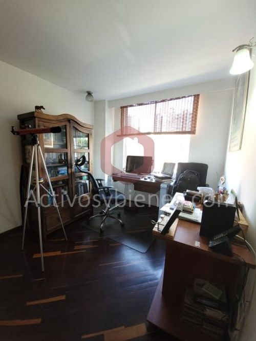 Apartamento de 3 alcobas en venta en Loma De Los Bernal, Medellín, 100 m² · foto 9 de 16