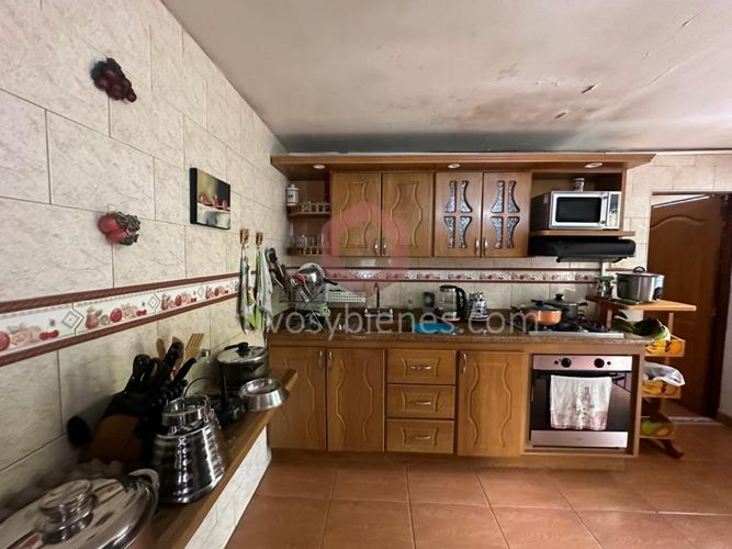 Apartamento de 5 alcobas en venta en La Gloria, Medellín, 200 m² · foto 5 de 24