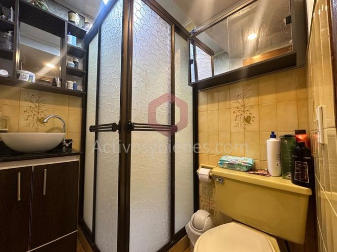 Apartamento de 5 alcobas en venta en La Gloria, Medellín, 200 m² · foto 21 de 24