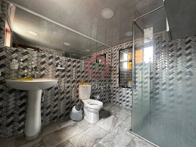 Apartamento de 5 alcobas en venta en La Gloria, Medellín, 200 m² · foto 22 de 24