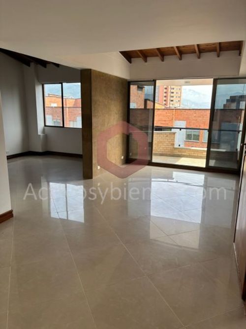 Apartamento de 3 alcobas en arriendo en La Abadia, Sabaneta, 103 m² · foto 8 de 19