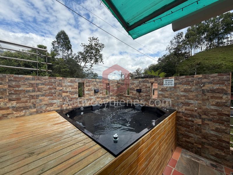 6BR House in Centro (420 m²) for Sale - 2