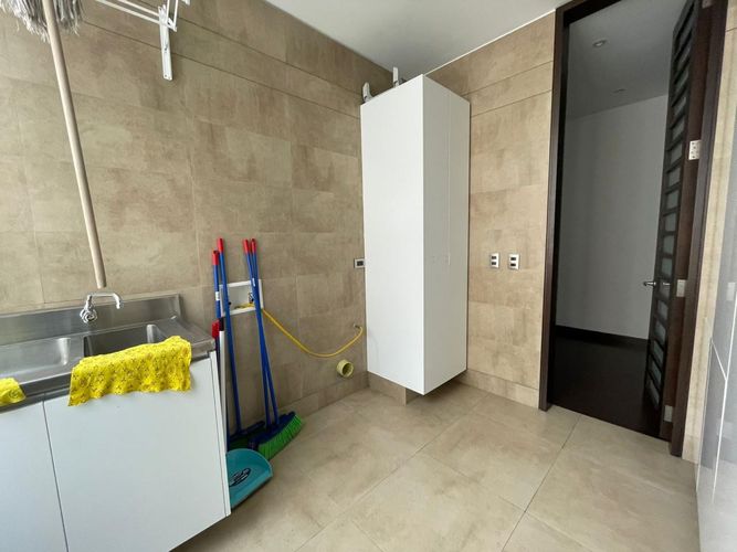 Apartamento de 4 alcobas en venta en La Cabrera, Bogotá, 391 m² · foto 7 de 23