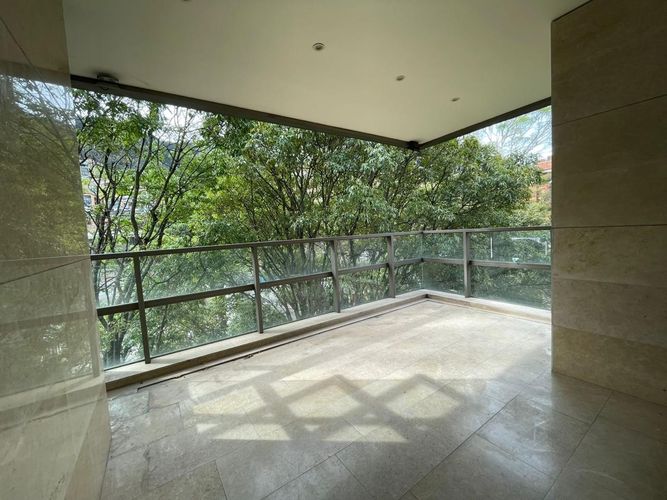 Apartamento de 4 alcobas en venta en La Cabrera, Bogotá, 391 m² · foto 2 de 23