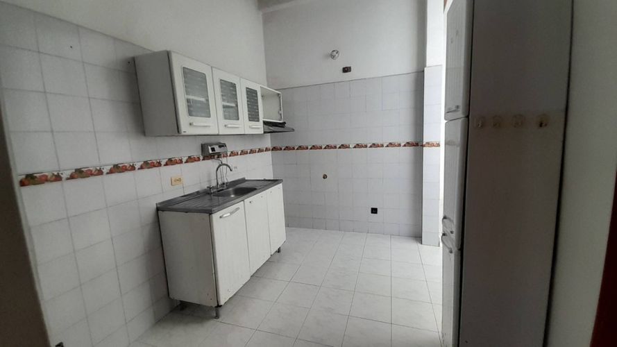 Apartamento de 6 alcobas en venta en La Flora, Cali, 308 m² · foto 3 de 24