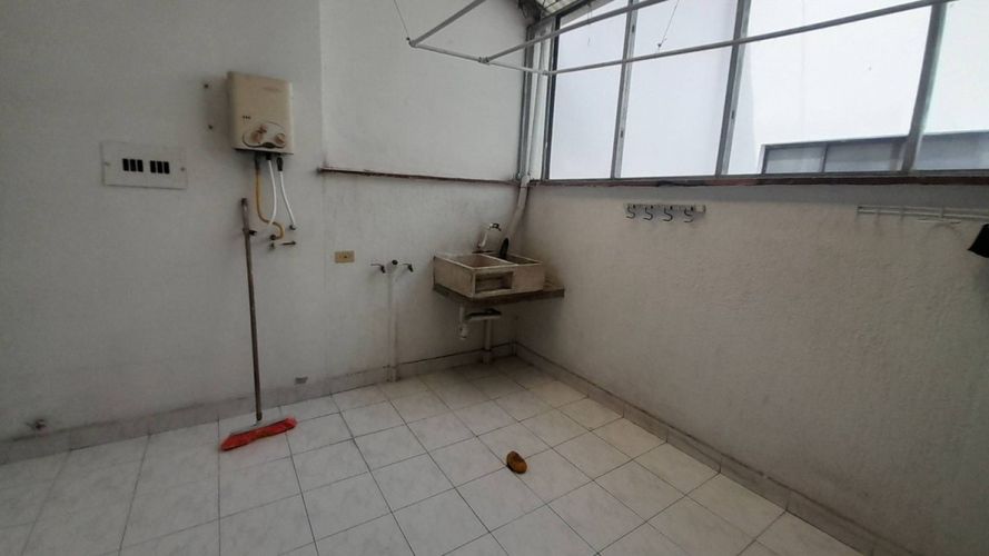 Apartamento de 6 alcobas en venta en La Flora, Cali, 308 m² · foto 5 de 24