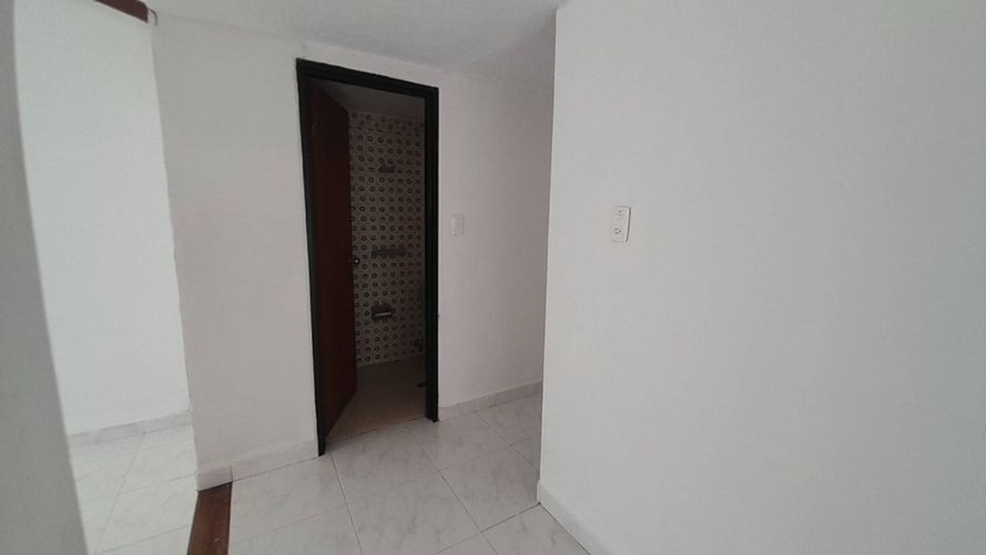 Apartamento de 6 alcobas en venta en La Flora, Cali, 308 m² · foto 7 de 24