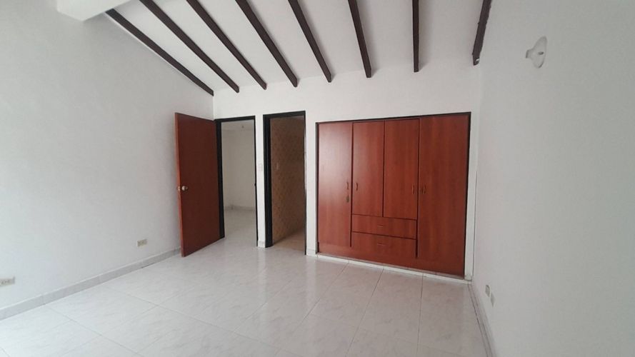 Apartamento de 6 alcobas en venta en La Flora, Cali, 308 m² · foto 12 de 24