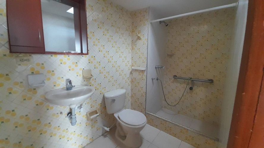 Apartamento de 6 alcobas en venta en La Flora, Cali, 308 m² · foto 13 de 24