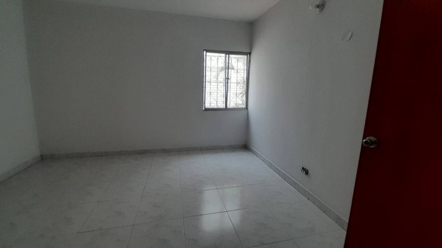 Apartamento de 6 alcobas en venta en La Flora, Cali, 308 m² · foto 21 de 24