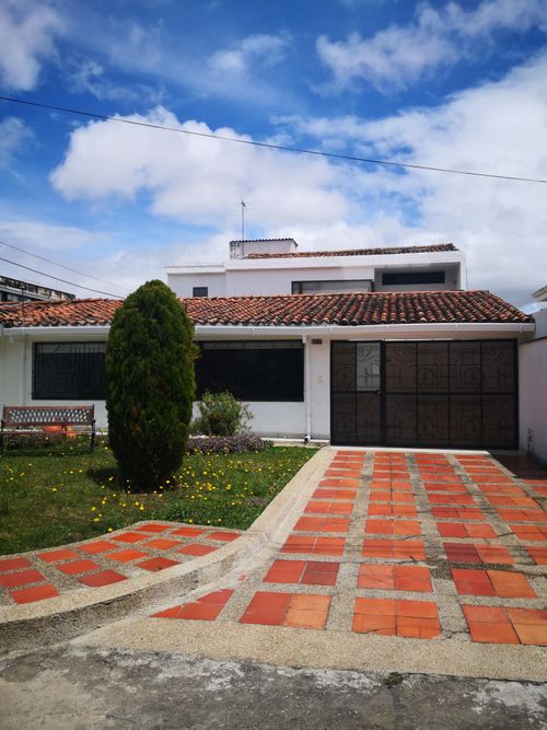 Casa de 4 alcobas en venta en Alhambra, Bogotá, 270 m² · foto 15 de 15