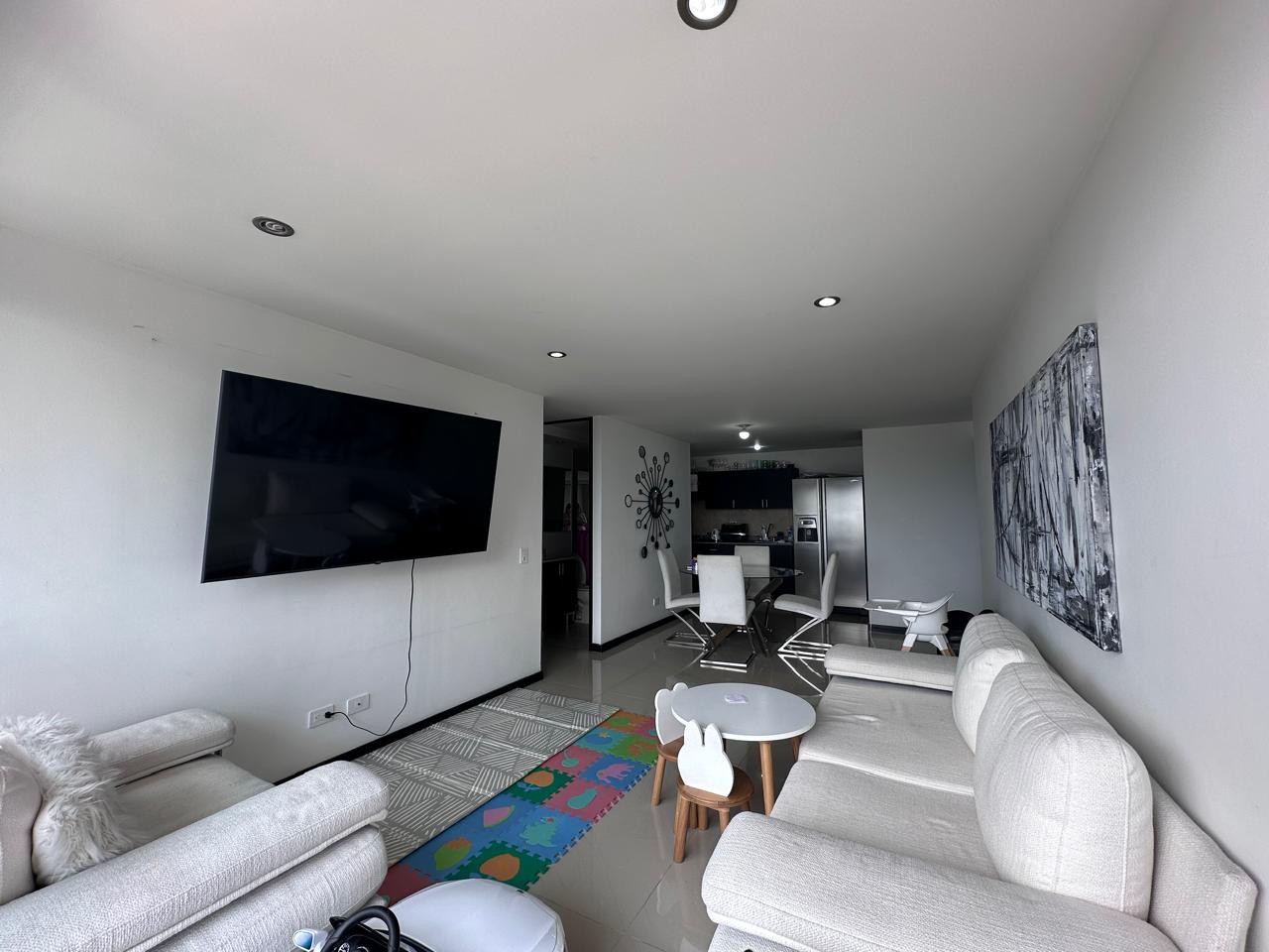 Apartamento en arriendo en El Poblado, Medellín · foto 4 de 16