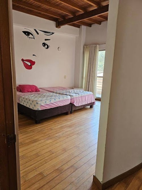 Casa de 4 alcobas en venta en Aves Maria, Sabaneta, 280 m² · foto 13 de 15