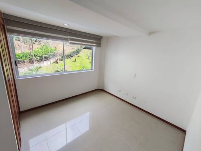 Apartamento de 3 alcobas en venta en Las Lomitas, Sabaneta, 111 m² · foto 20 de 23
