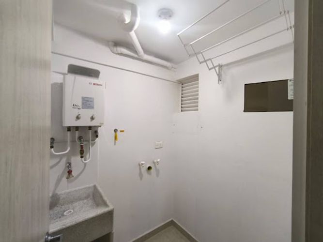Apartamento de 2 alcobas en venta en Pan De Azucar, Sabaneta, 67 m² · foto 13 de 16