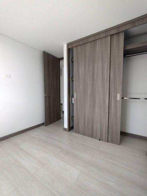 Apartamento de 2 alcobas en venta en La Doctora, Sabaneta, 85 m² · foto 11 de 22
