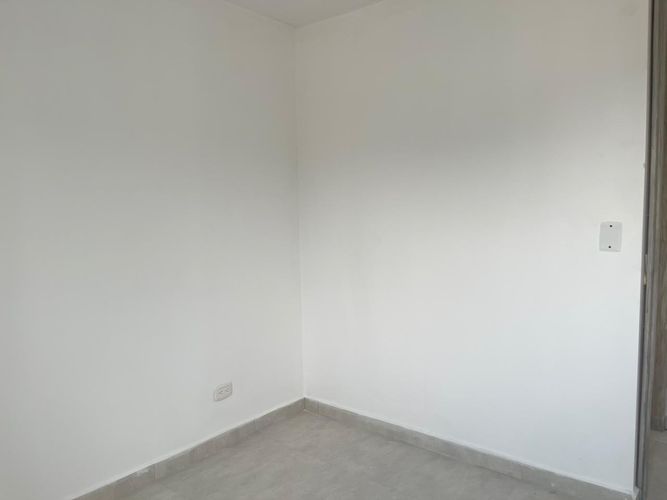 Apartamento de 2 alcobas en venta en Tres Esquinas, Sabaneta, 60 m² · foto 16 de 19