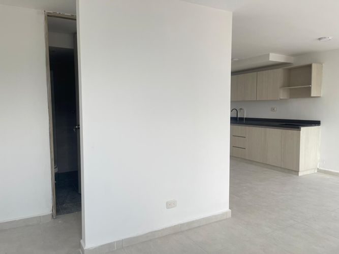 Apartamento de 2 alcobas en venta en Tres Esquinas, Sabaneta, 60 m² · foto 7 de 19