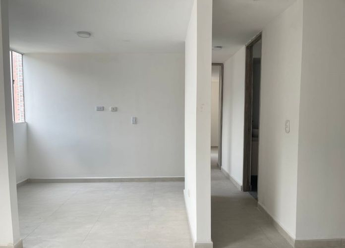 Apartamento de 2 alcobas en venta en Tres Esquinas, Sabaneta, 60 m² · foto 2 de 19