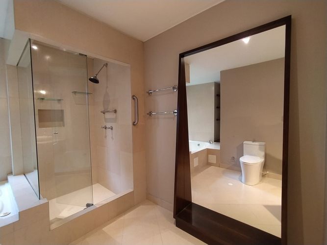 Apartamento de 3 alcobas en venta en Santa Barbara, Bogotá, 276 m² · foto 12 de 24