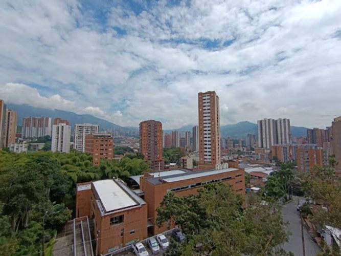 Apartamento de 3 alcobas en venta en Tres Esquinas, Sabaneta, 62 m² · foto 6 de 12