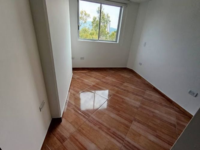Apartamento de 3 alcobas en venta en Tres Esquinas, Sabaneta, 62 m² · foto 8 de 12