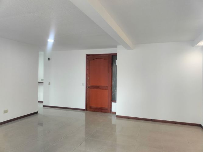 Apartamento en venta en El Poblado, Medellín · foto 5 de 15