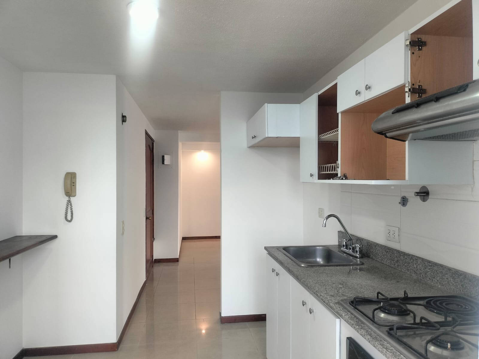 Apartamento en venta en El Poblado, Medellín · foto 4 de 15