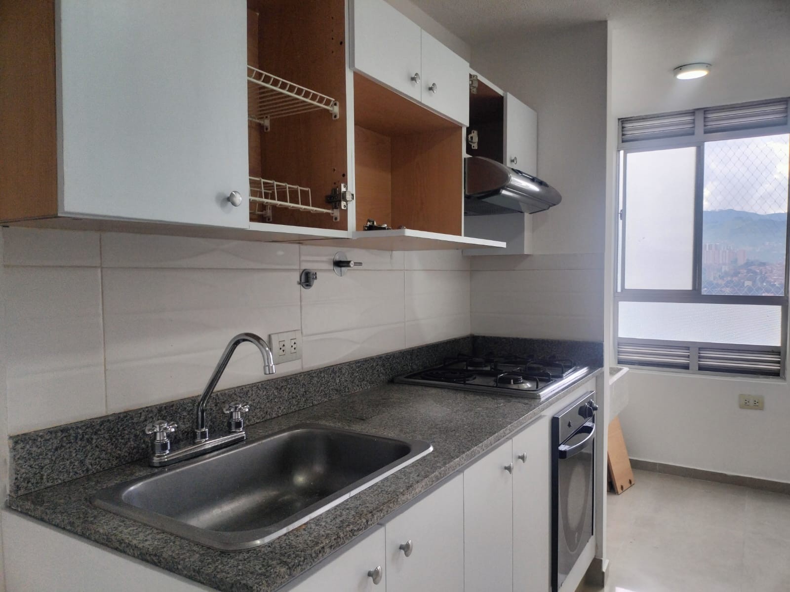 Apartamento en venta en El Poblado, Medellín · foto 3 de 15
