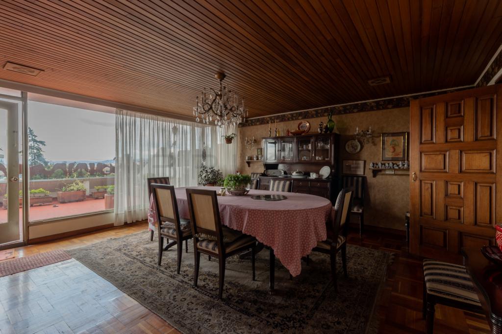 Apartamento en venta en El Refugio, Bogotá · foto 3 de 17