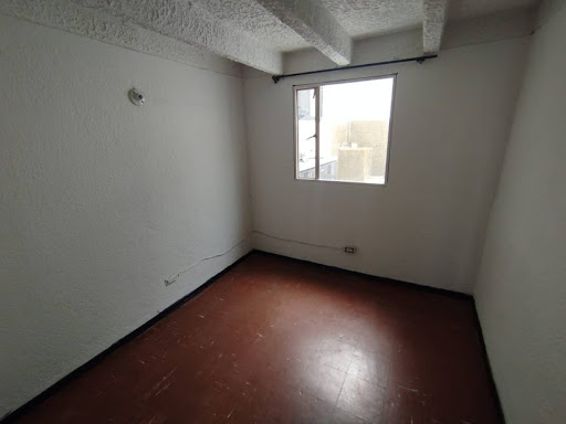Casa en venta en Villas De Granada, Bogotá · foto 10 de 22