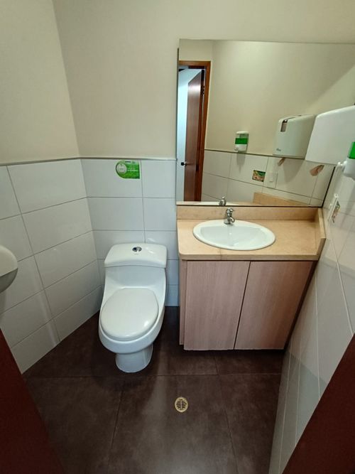 Oficina en arriendo en La Candelaria, Medellín, 600 m² · foto 12 de 24
