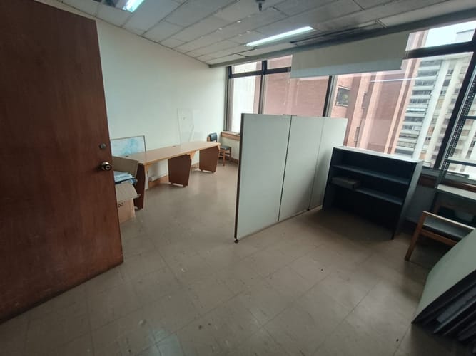 Oficina en arriendo en La Candelaria, Medellín, 600 m² · foto 19 de 24