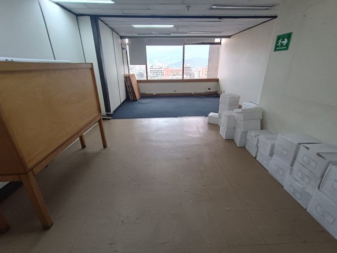 Oficina en arriendo en La Candelaria, Medellín, 600 m² · foto 23 de 24