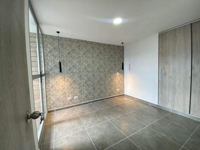 Apartamento de 3 alcobas en arriendo en Las Lomitas, Sabaneta, 84 m² · foto 16 de 20