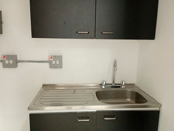 Oficina en arriendo en Laureles, Medellín, 64 m² · foto 6 de 8