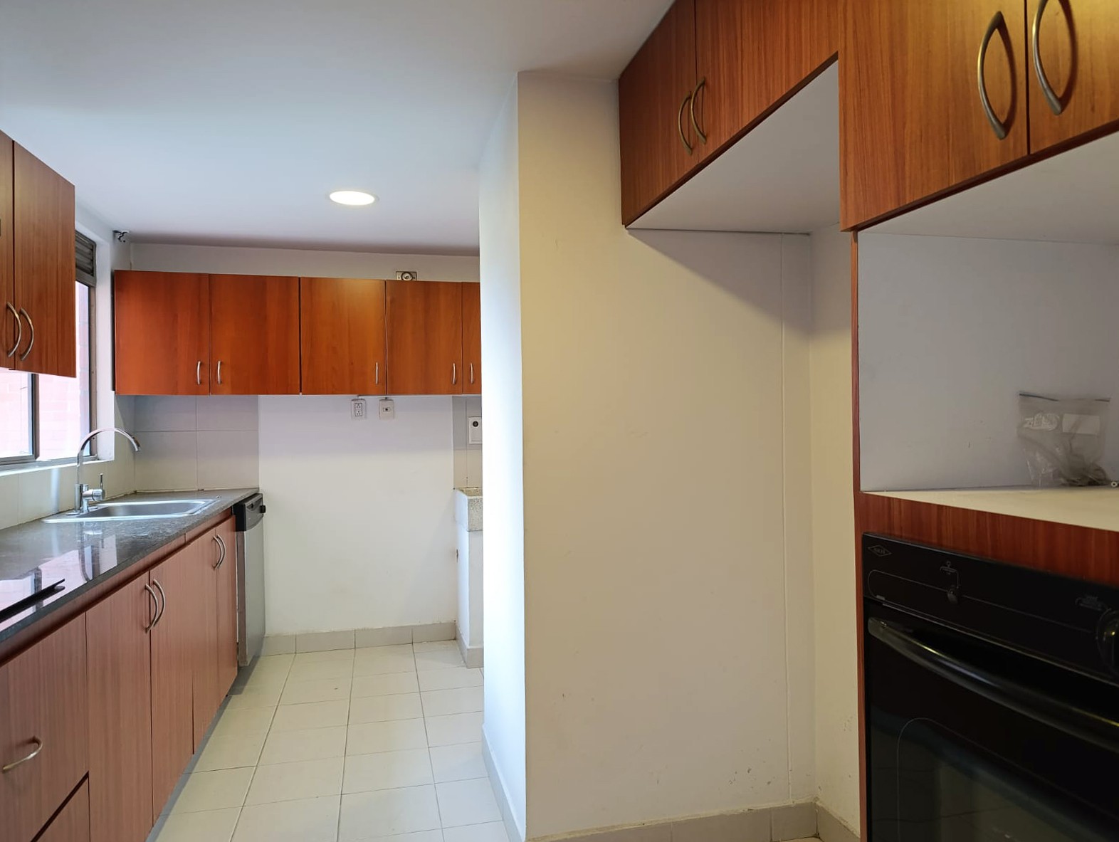 Apartamento en arriendo en El Poblado, Medellín · foto 6 de 19