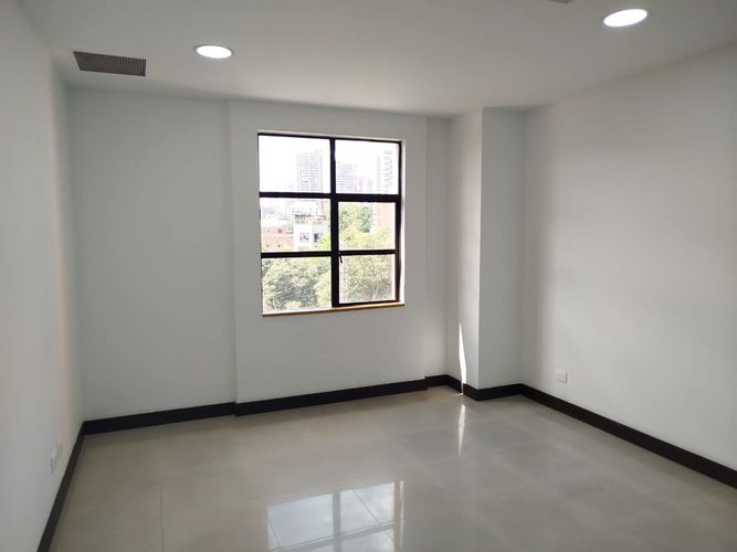 Oficina en venta en El Poblado, Medellín, 49 m² · foto 14 de 18