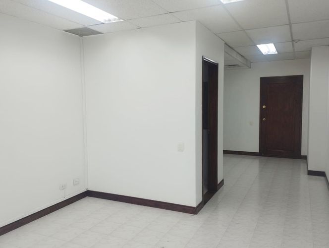 Oficina en venta en La Florida, Medellín, 48 m² · foto 14 de 16