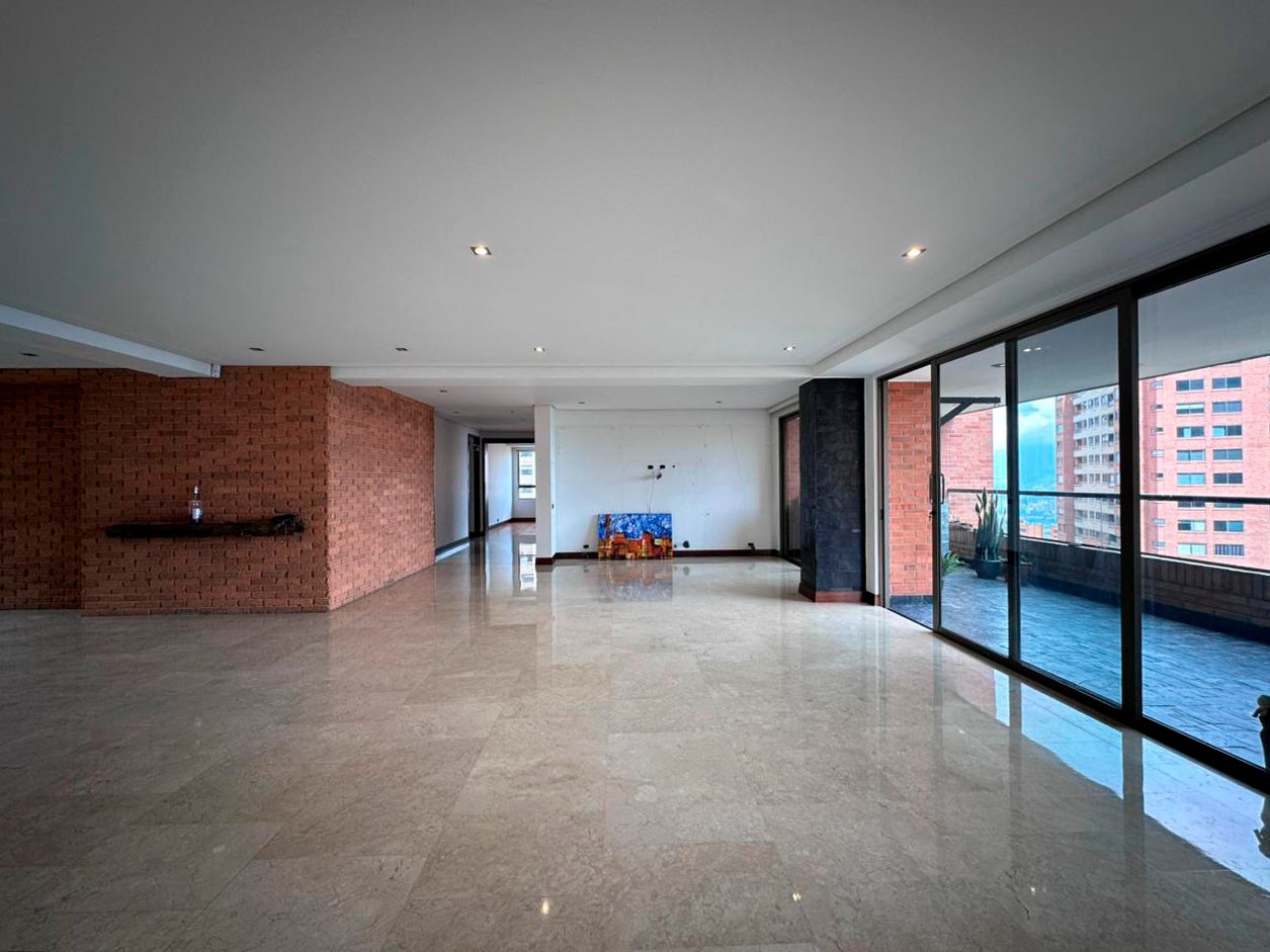Apartamento en arriendo en El Poblado, Medellín · foto 4 de 18