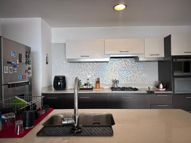 Apartamento de 2 alcobas en arriendo en El Poblado, Medellín, 115 m² · foto 5 de 19