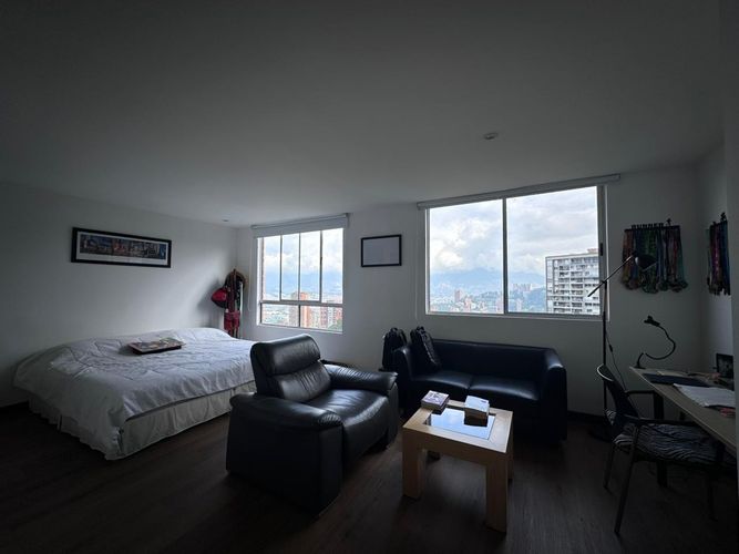 Apartamento de 2 alcobas en arriendo en Los Naranjos, Medellín, 115 m² · foto 8 de 19