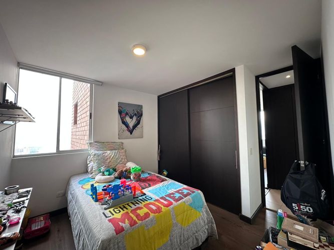 Apartamento de 2 alcobas en arriendo en Los Naranjos, Medellín, 115 m² · foto 14 de 19